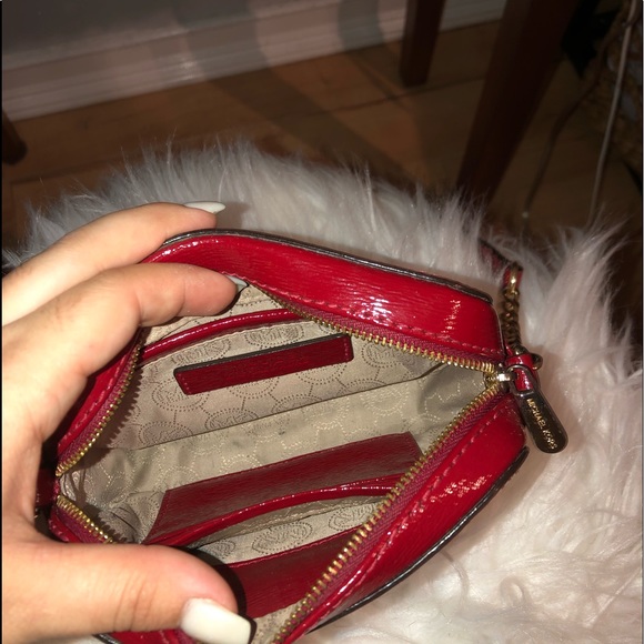 MK crossbody - Picture 4 of 4